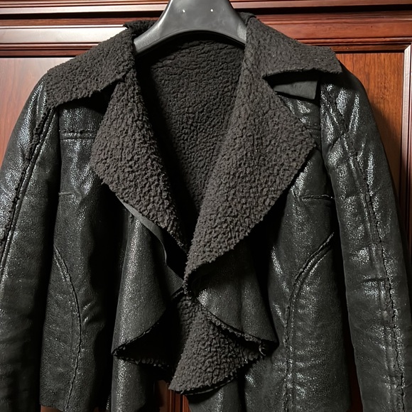 Suede looks chic ladies black jacket multi-fabric super cool soft light fleece! - Picture 3 of 9